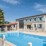 Les Cuves - Saintes 4* Chaniers