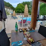 Les Cuves - Saintes 4* Chaniers