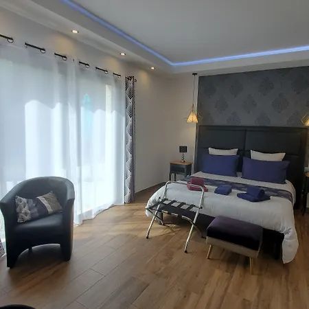 Les Cuves - Saintes Bed & Breakfast