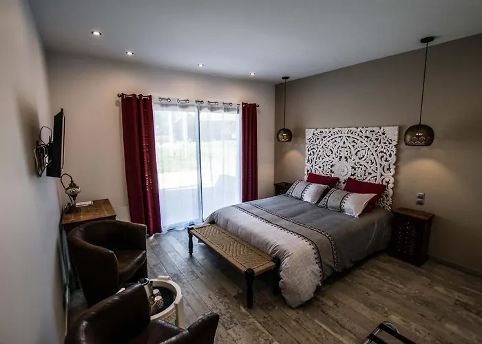 Les Cuves - Saintes Bed and breakfast Chaniers