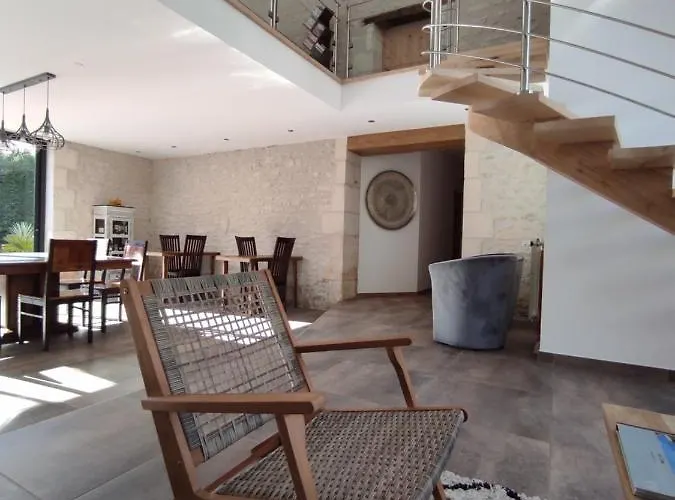 Les Cuves - Saintes 4*