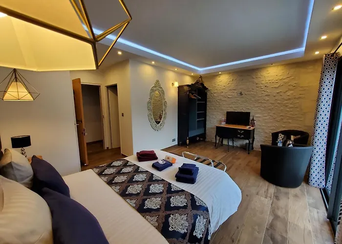 Bed and breakfast Les Cuves - Saintes 4*