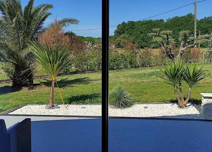 Les Cuves - Saintes 4* Chaniers