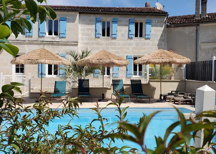 Les Cuves - Saintes Bed and breakfast