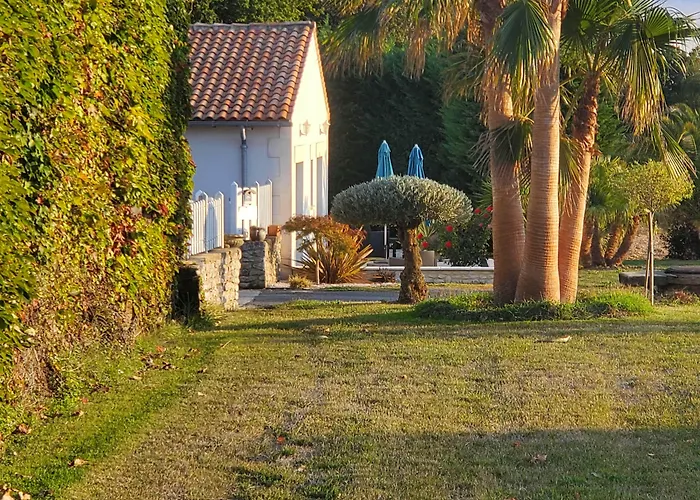 Bed and breakfast Les Cuves - Saintes 4*